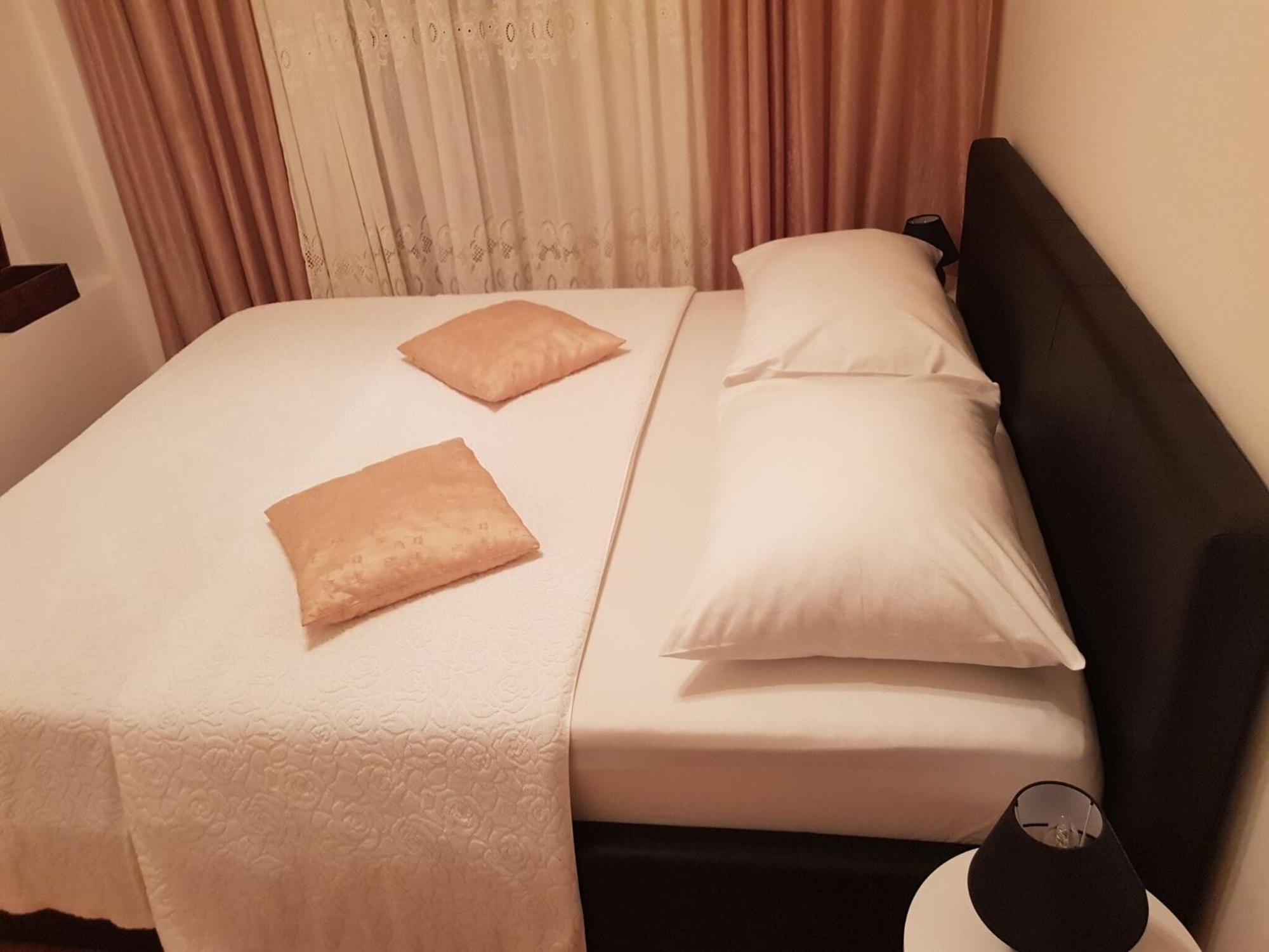 Minerva - One Bedroom A2 *